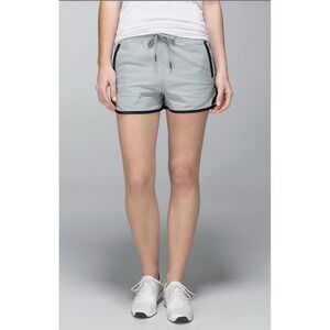 Lululemon Varsity Shorts Womens 8 Running Drawstring Zip Pocket Gray Black